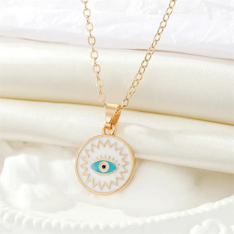 Collier œil 974,île de la Réunion