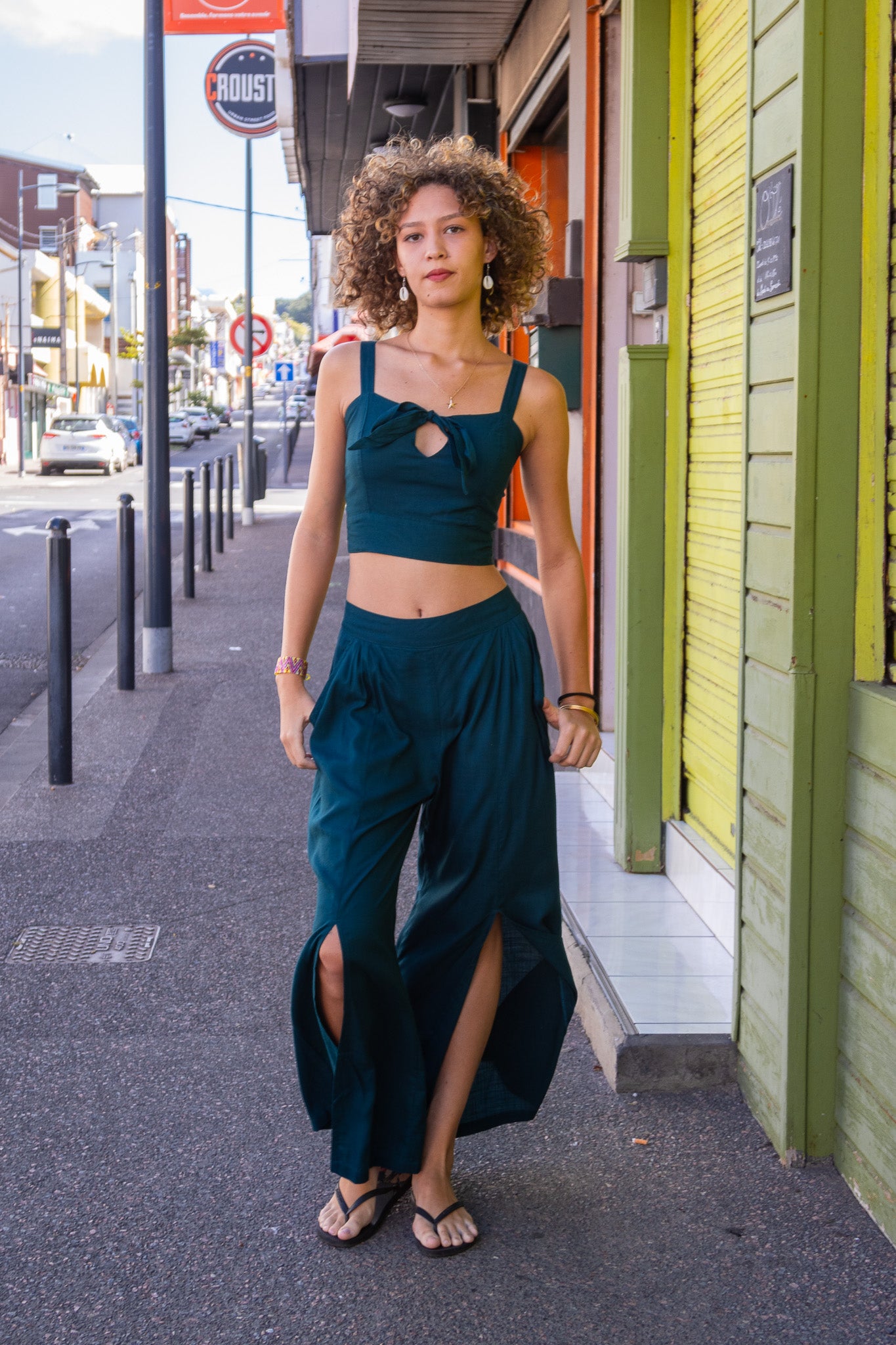 Ensemble pantalon fendu 974,île de la Réunion
