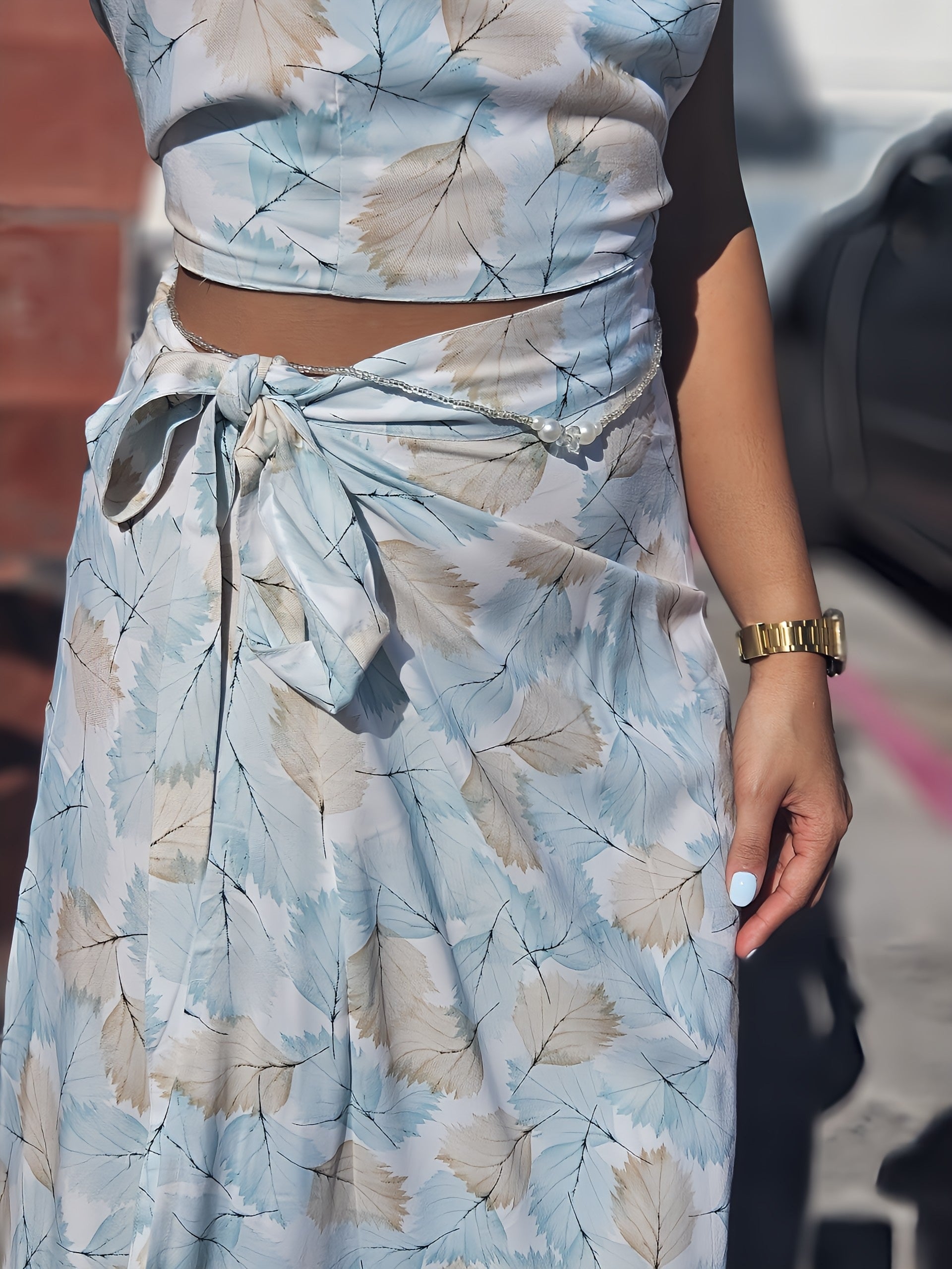 Ensemble jupe portefeuille et top dos-nu