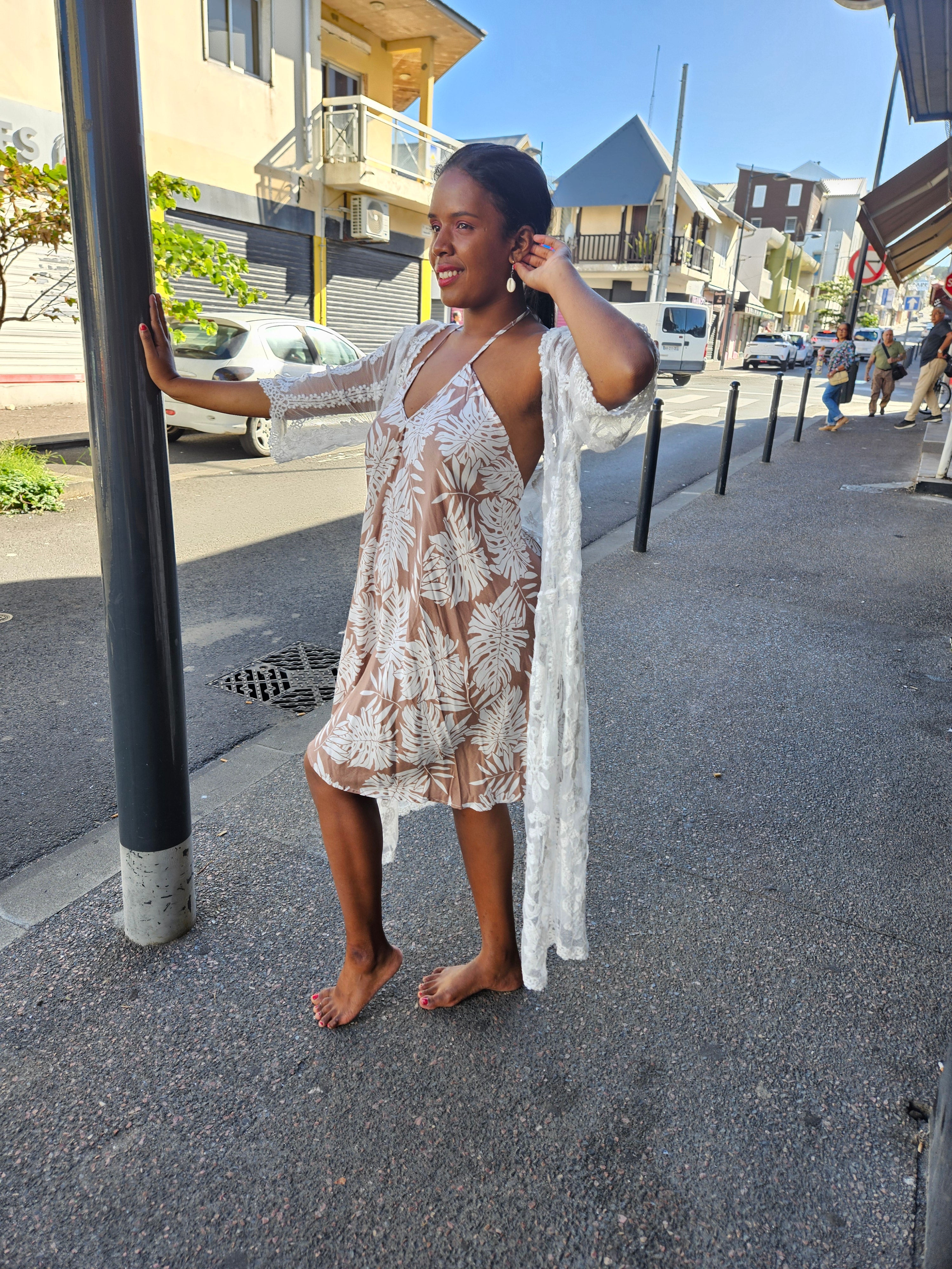 Robe courte dos nu tropicale 974,île de la Réunion
