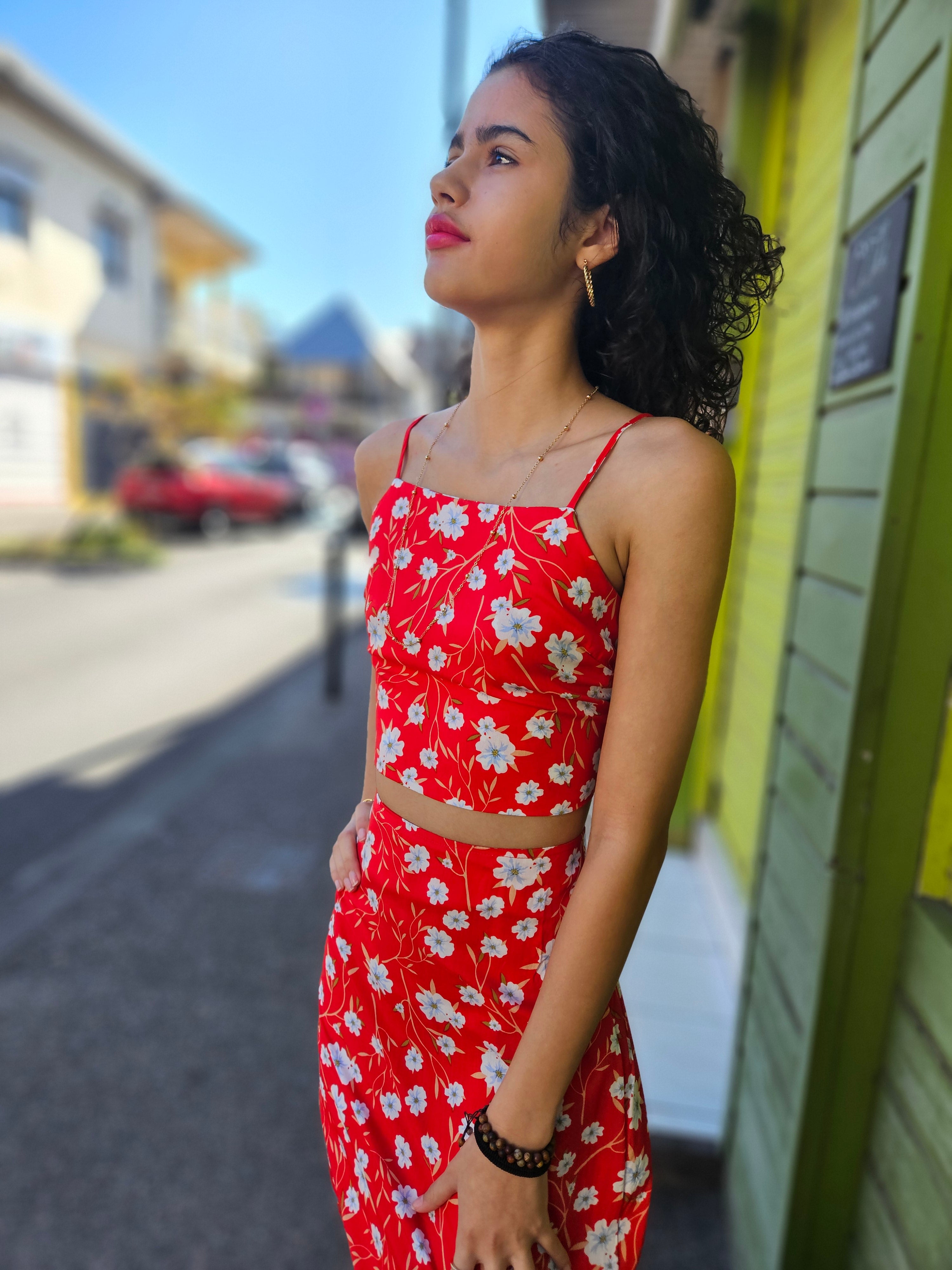 Jupe longue rouge fendue 974,île de la Réunion